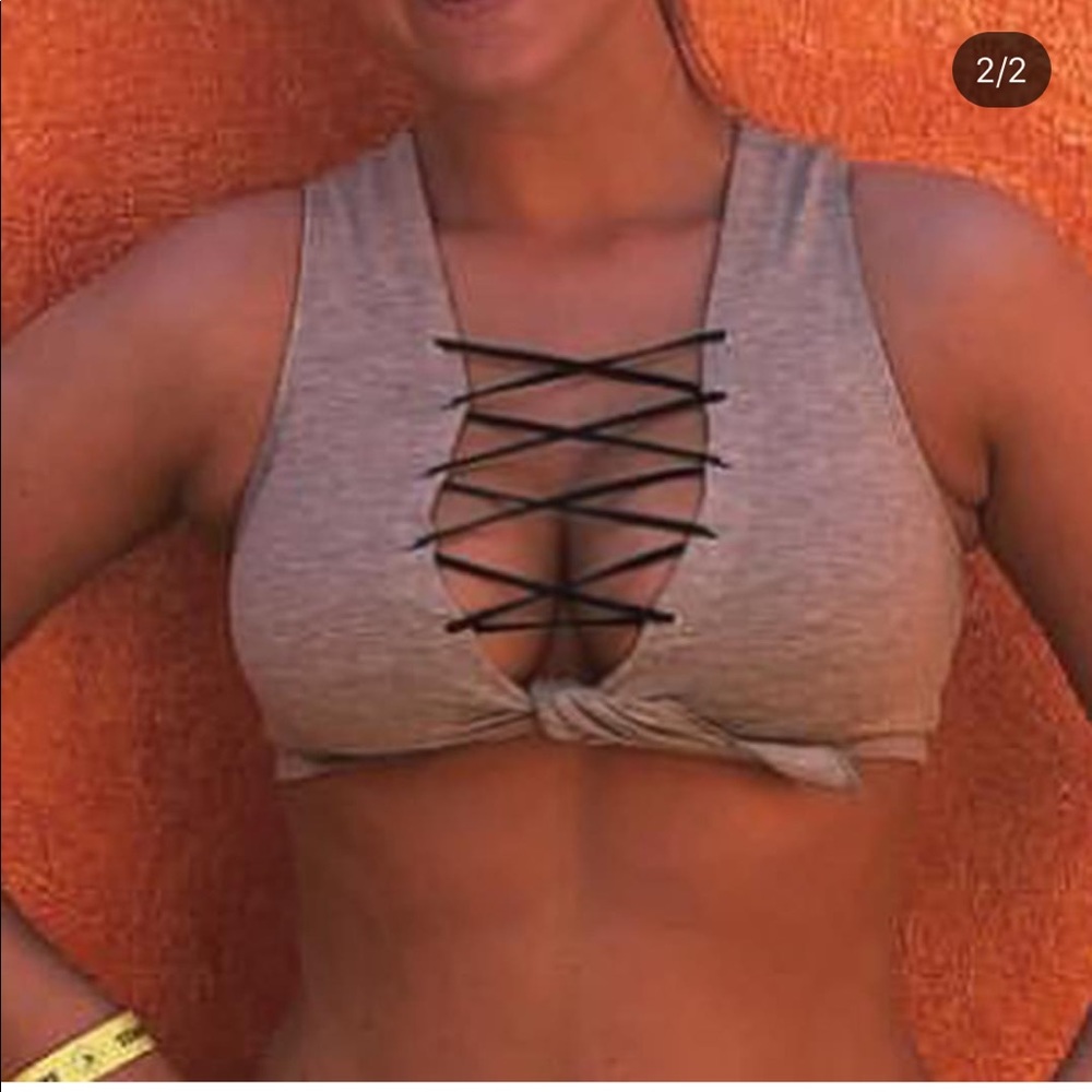 Cute bikini top - Picture 1 of 3